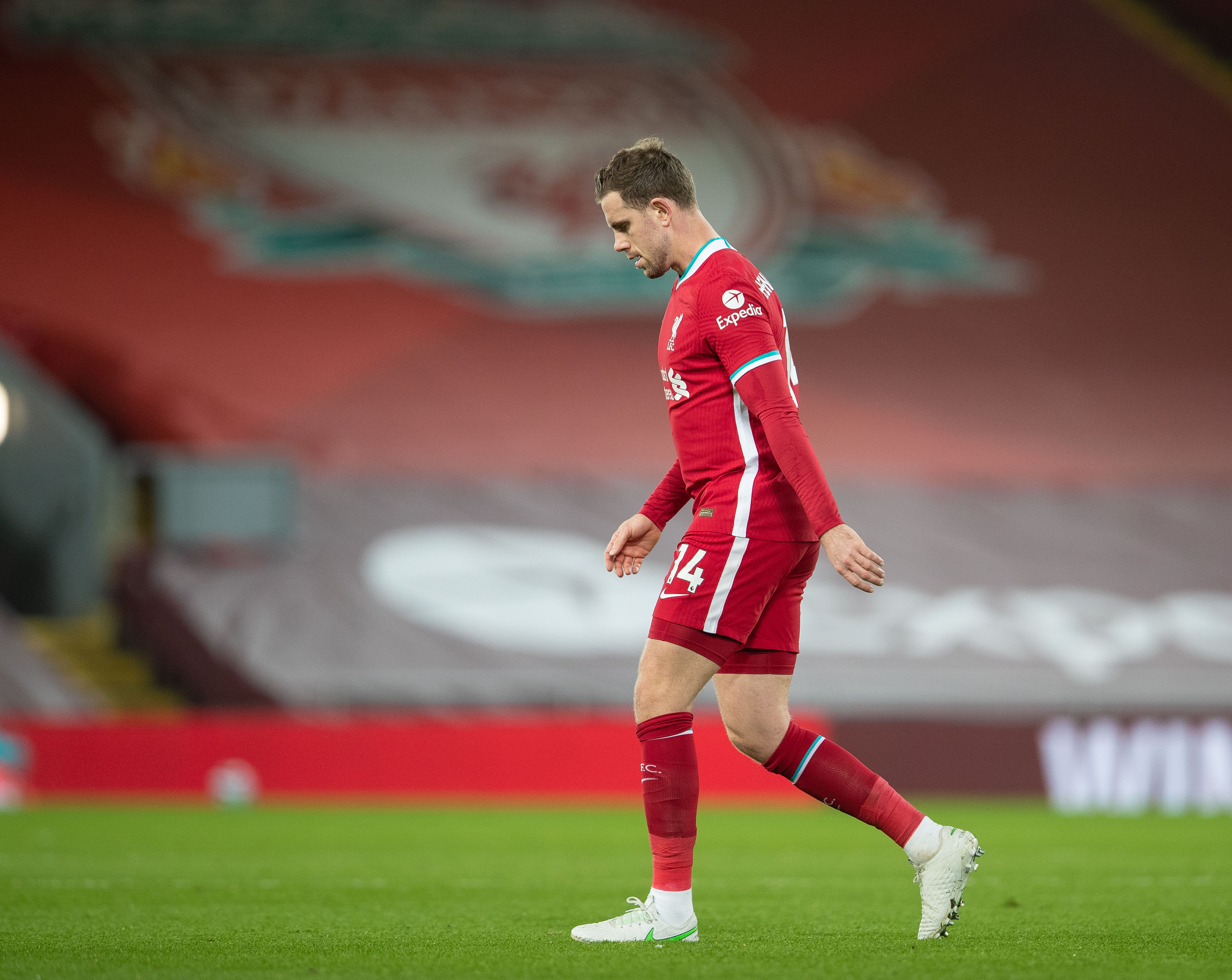 曼晚：缺乏比赛时间，梅努入选世界杯大名单的梦想变得渺茫（曼晚：出场机会有限，梅努跻身世界杯大名单前景不乐观）