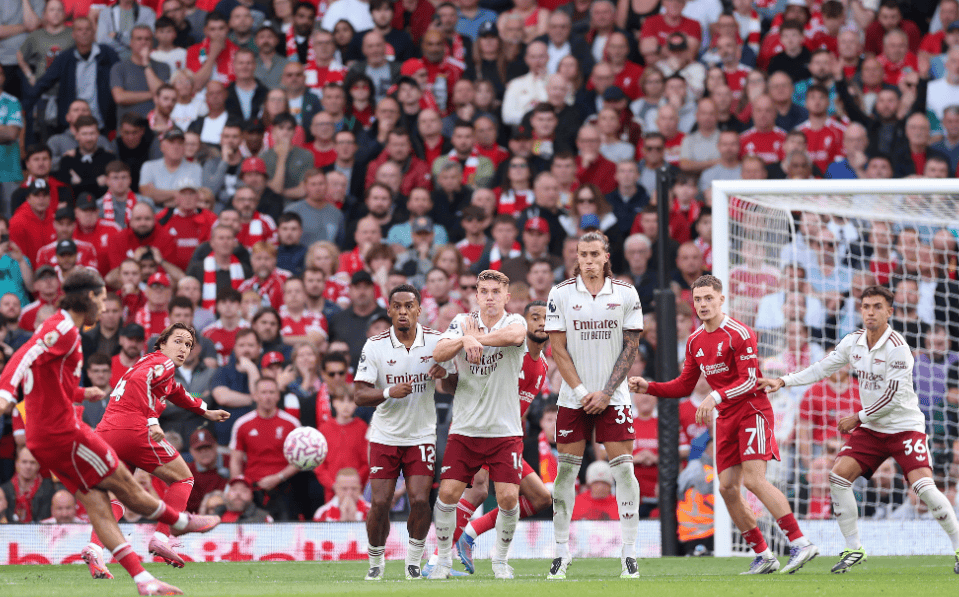 国米大胜晋级+三喜临门！迪乌夫撕掉水货标签，奥西利奥打出明牌（国米大捷晋级喜事连连！迪乌夫洗刷水货质疑，奥西利奥亮明态度）