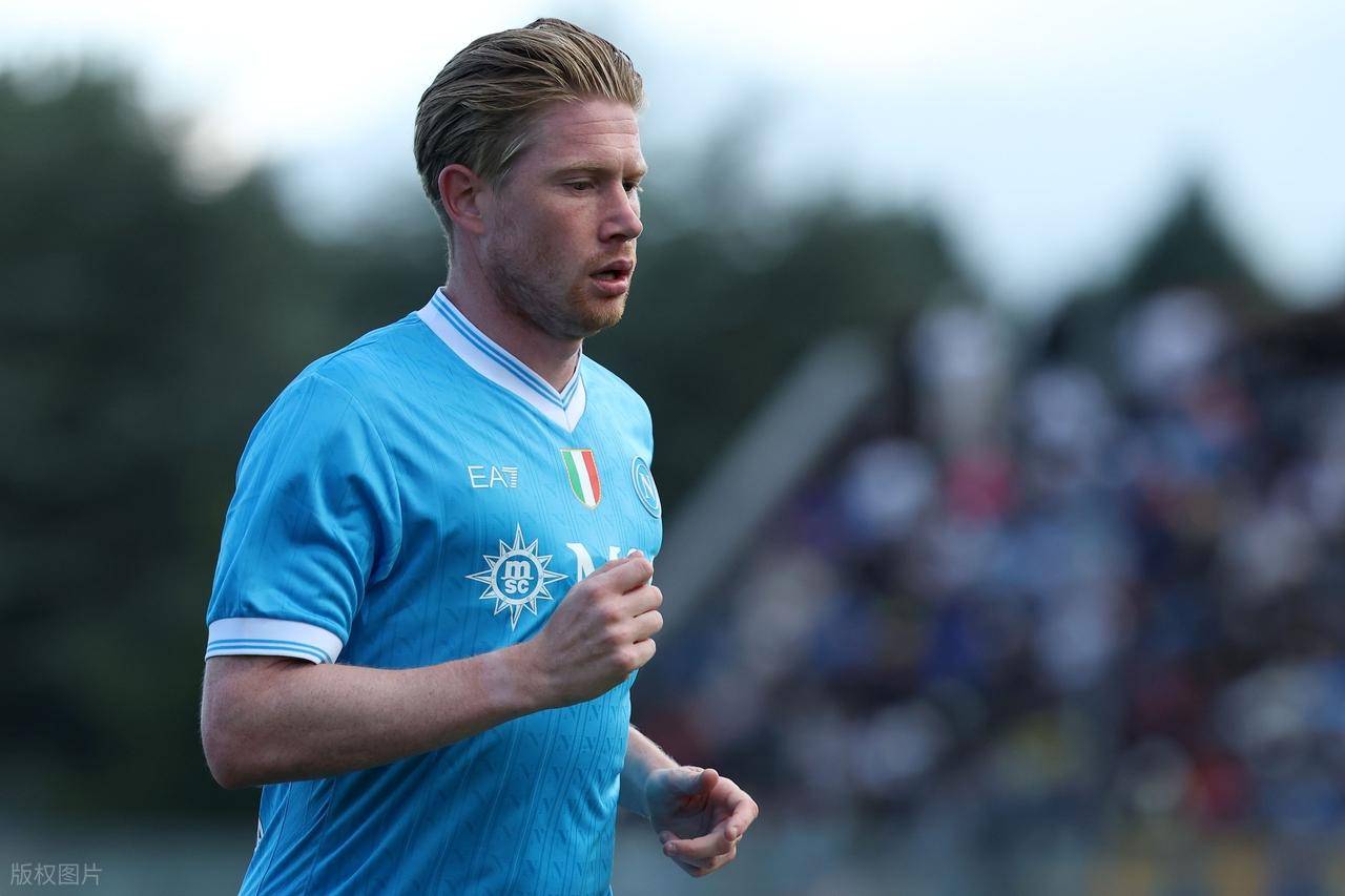 德天空：目前谢什科和曼联的转会进展远高于西蒙斯与切尔西（德天空：曼联与谢什科的转会进展领跑，西蒙斯与切尔西明显落后）