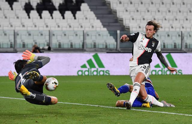 阻止进球2.32的MVP：迈尼昂米兰德比个人集锦（米兰德比MVP迈尼昂：阻止2.32个预期进球的个人集锦）