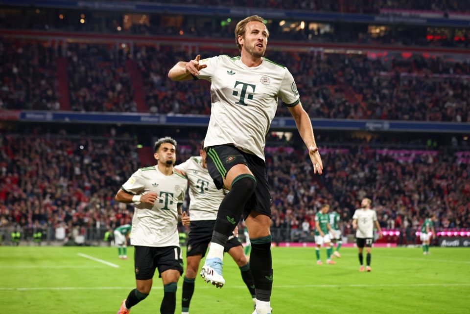 谌贻琴出席国家足球青训中心揭牌仪式（谌贻琴出席国家足球青训中心揭牌活动）