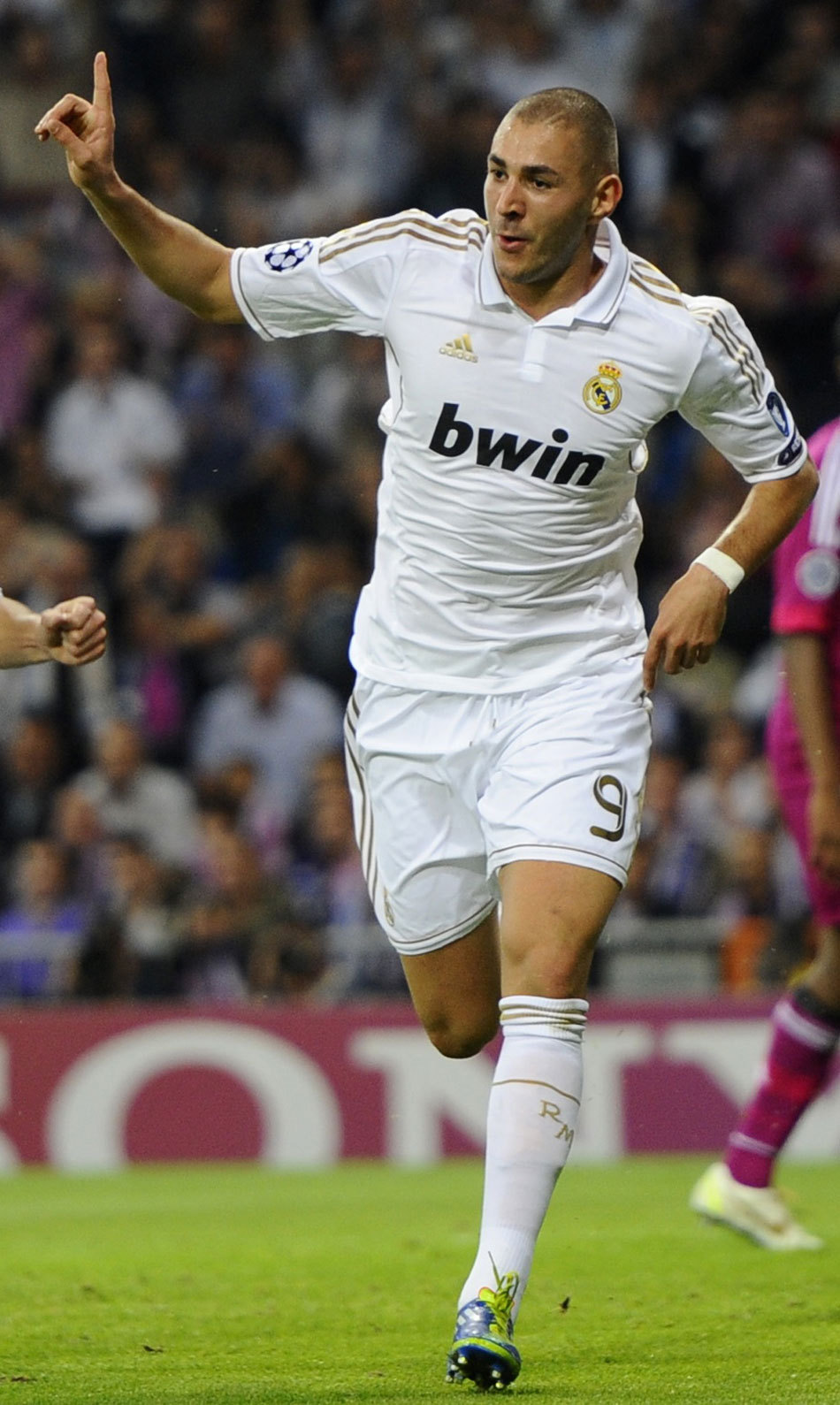 扑救成功率高达91.7%，侯森当选中超11月最佳守门员（凭91.7%扑救成功率，侯森荣膺中超11月最佳门将）