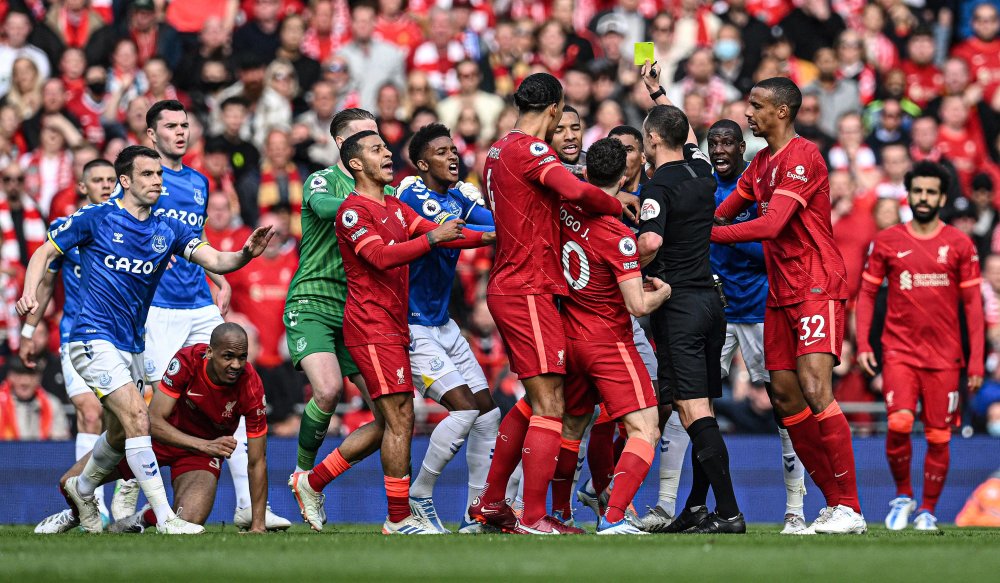 如何在野球场成为出色控卫？（野球场控卫进阶指南）