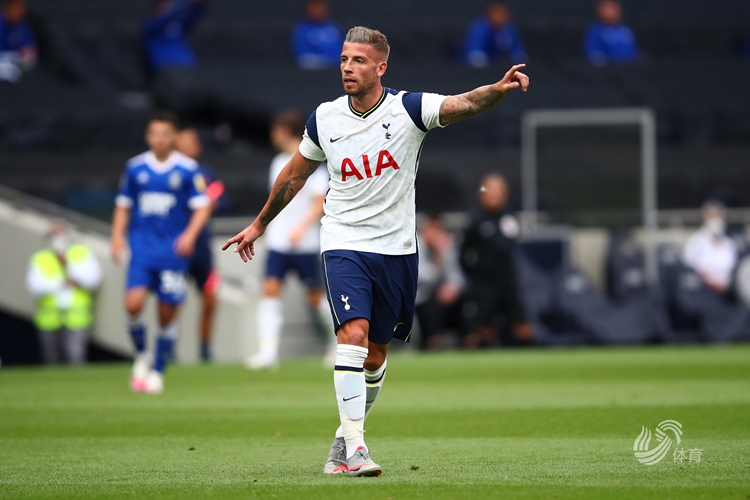 德转预热戴维身价：最高4500万欧不变，最低下跌至3000万欧（德转更新前瞻：戴维身价上限维持4500万欧，下限降至3000万欧）