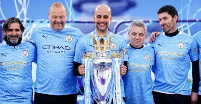 记者：罗马联系法比奥-席尔瓦团队，但若吉拉西离队他将留下（名记：罗马已接洽法比奥-席尔瓦团队，若吉拉西离开，席尔瓦将选择留队）